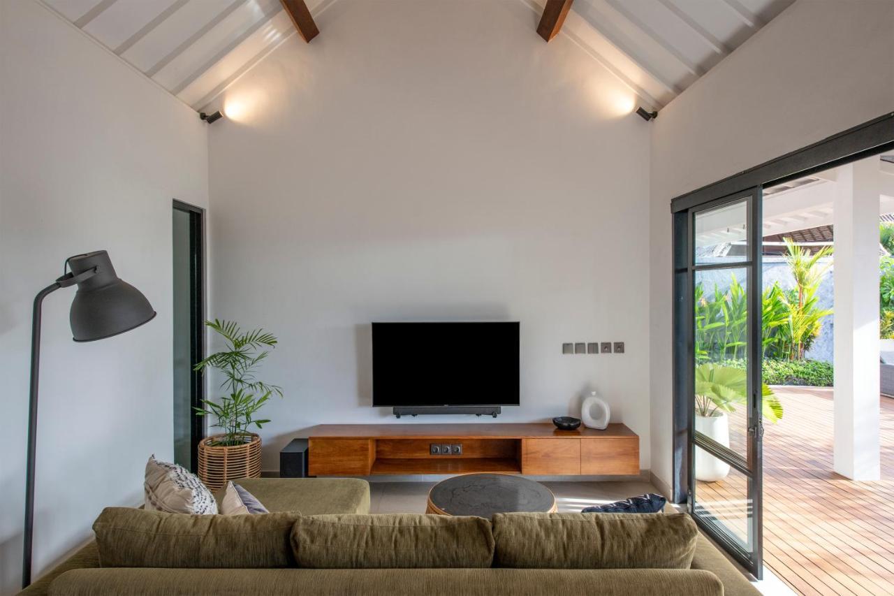 Villa Elegant Living, Secure Swimming! 4br Modern