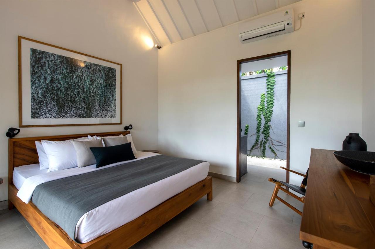 Elegant Living, Secure Swimming! 4br Modern विला