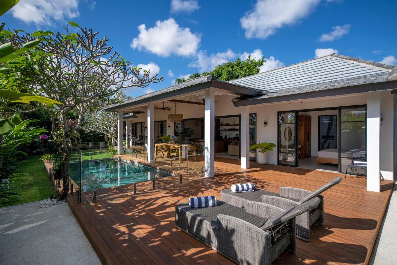Elegant Living, Secure Swimming! 4br Modern