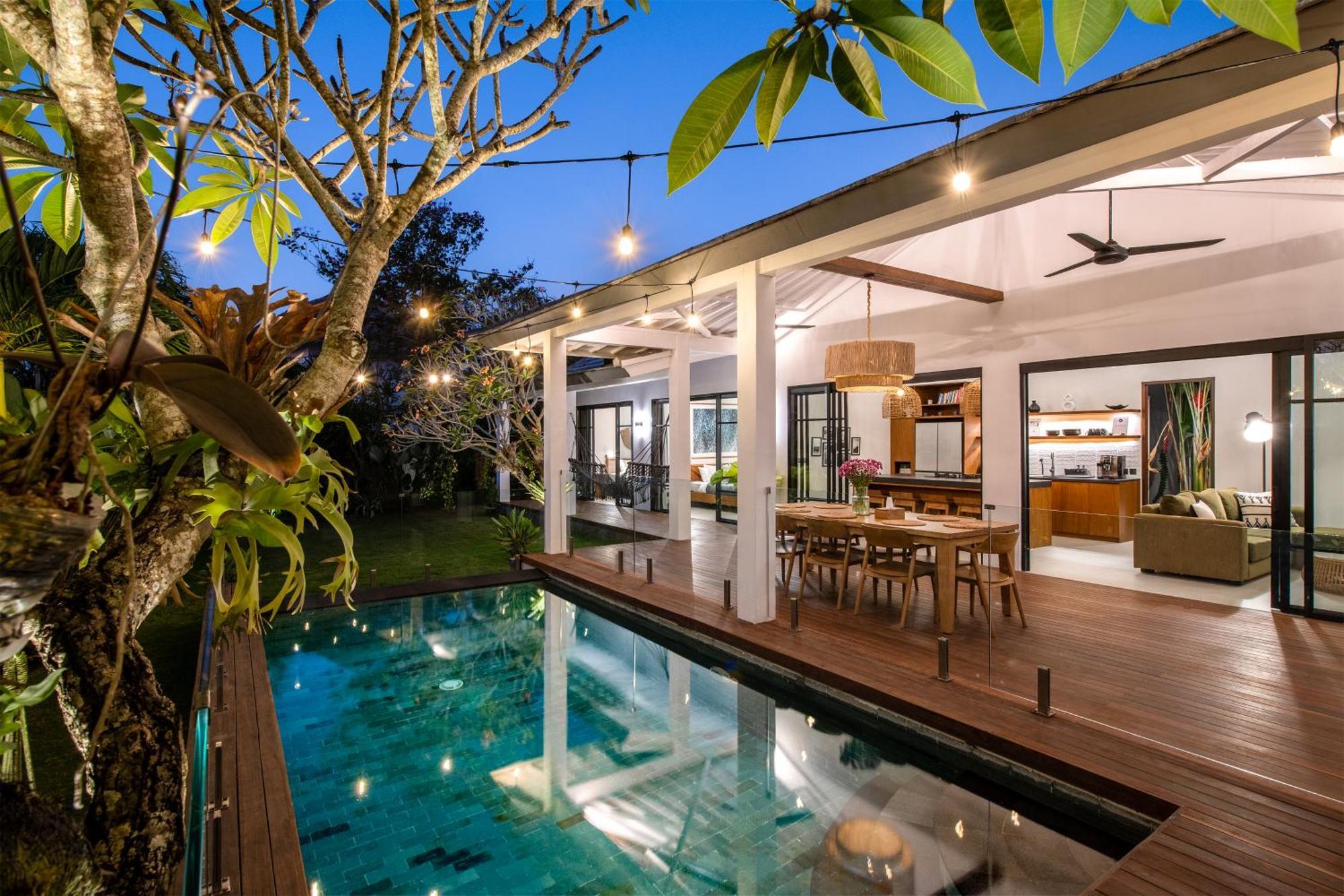 Elegant Living, Secure Swimming! 4br Modern विला *